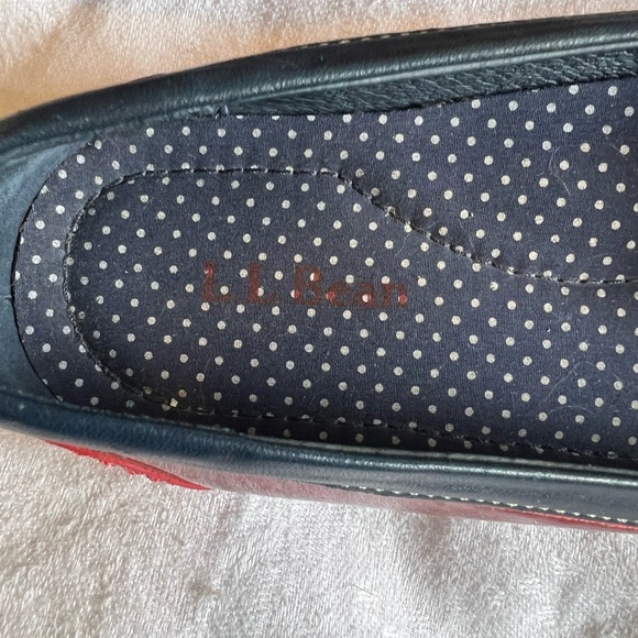 L.L. Bean Red Flats with Bow Detail. Preppy, collegiate. - Picture 6 of 6
